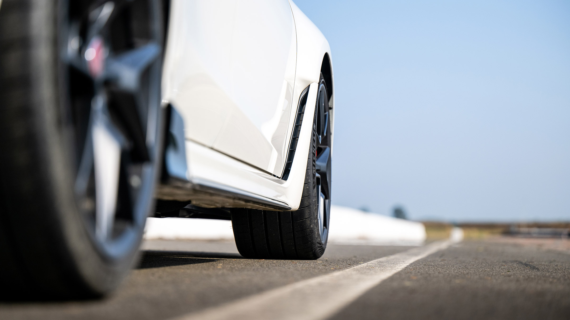 Honda Civic Type R dynamic – stance