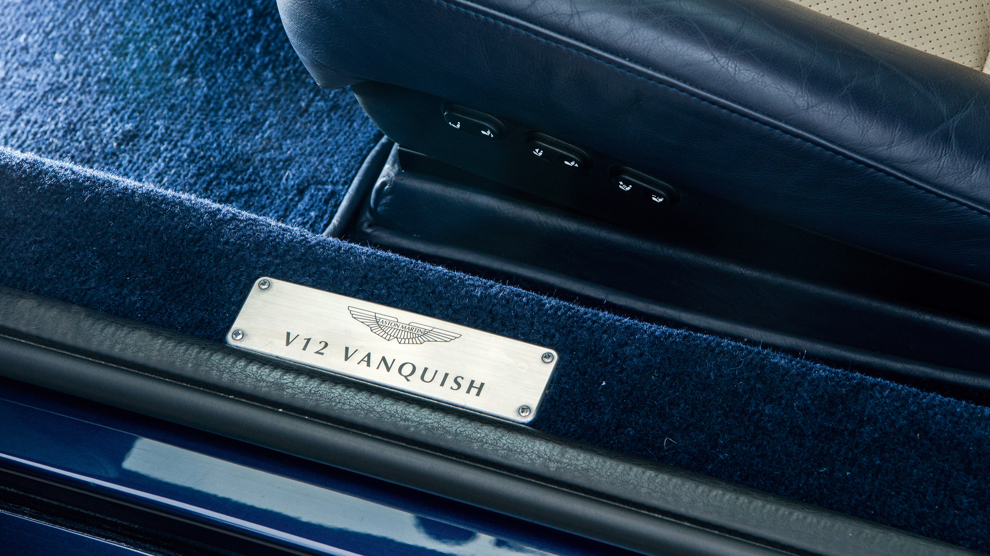 Aston Martin Vanquish