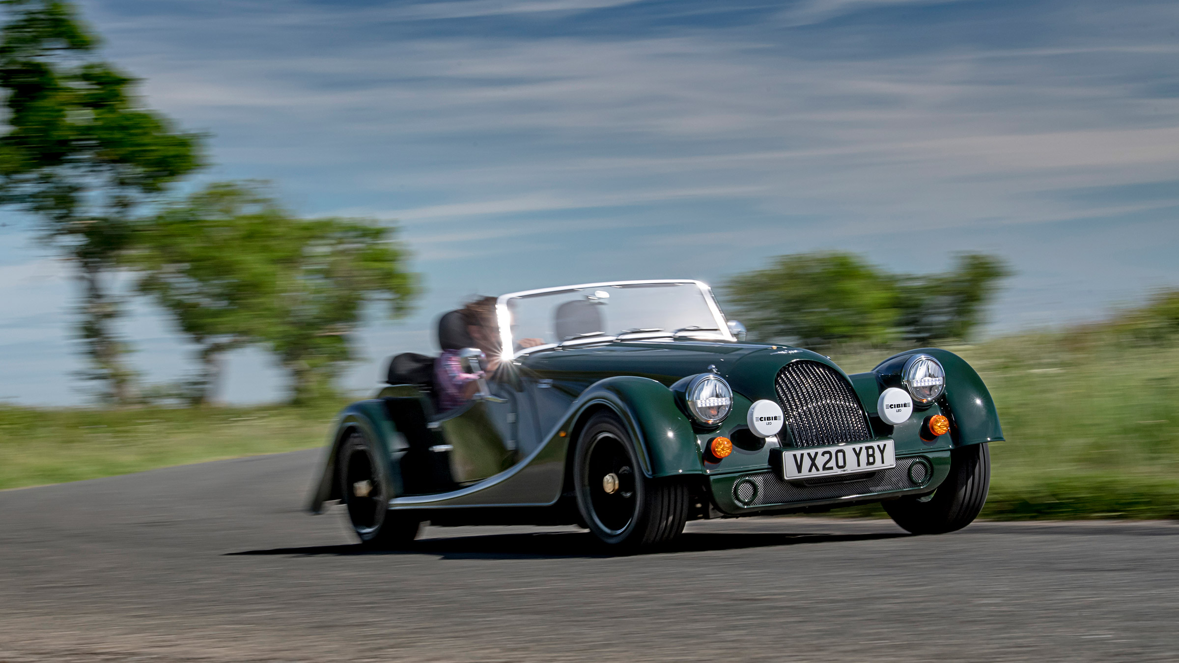 Morgan Plus Four – front cornering