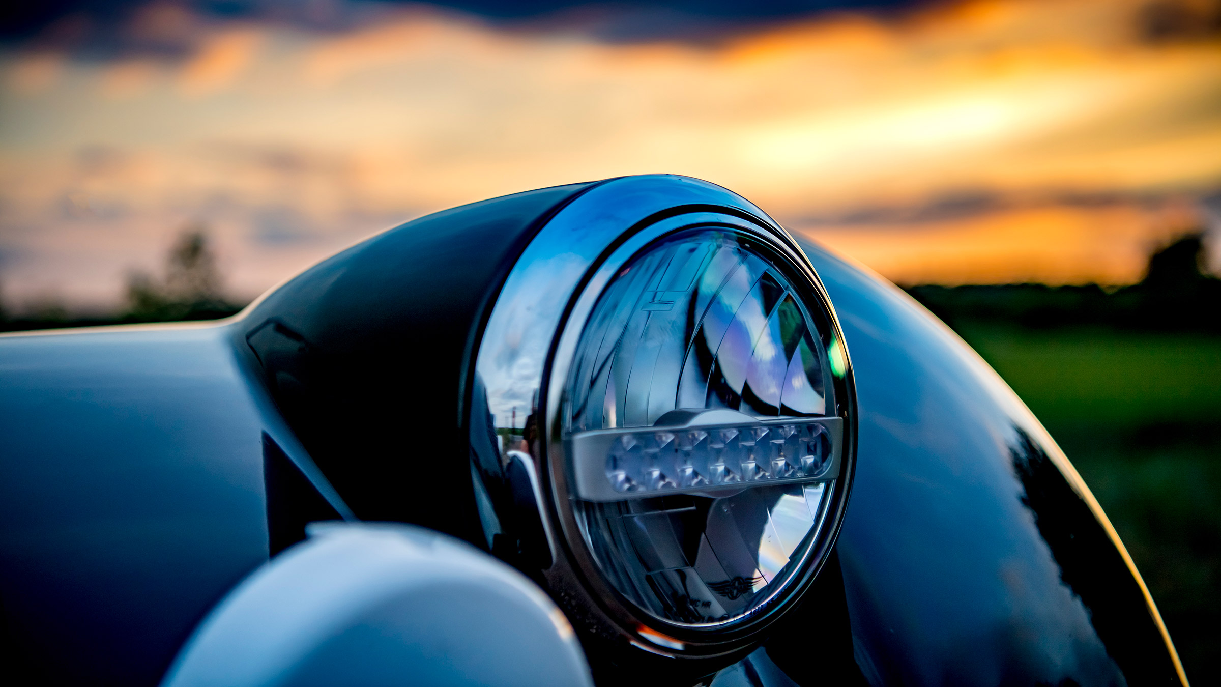 Morgan Plus Four – headlight