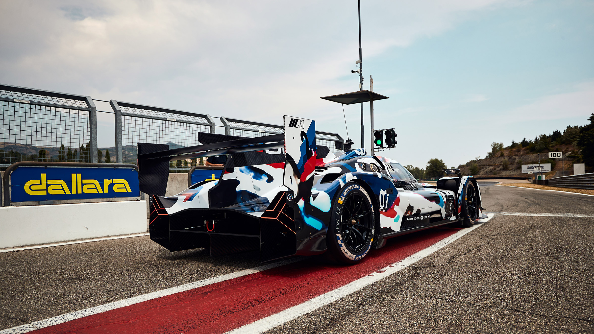 BMW LMDh (actual) – wingBMW LMDh (actual) – 