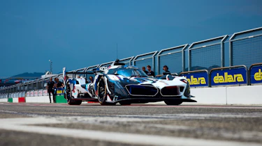 BMW LMDh (actual) – front low