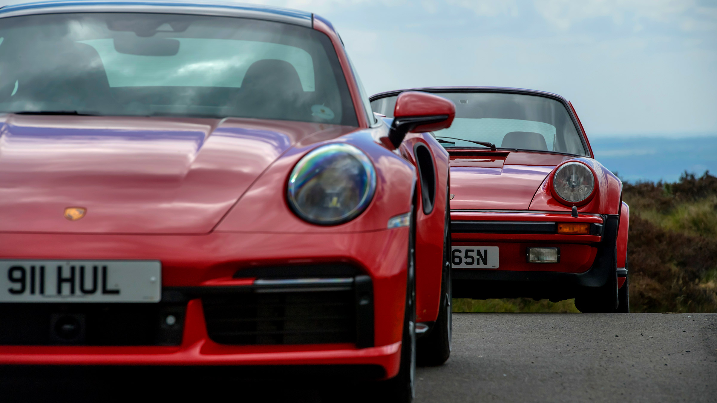 911 Turbos feature – fronts