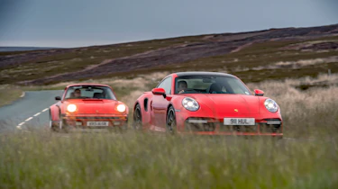 911 Turbos feature – pair