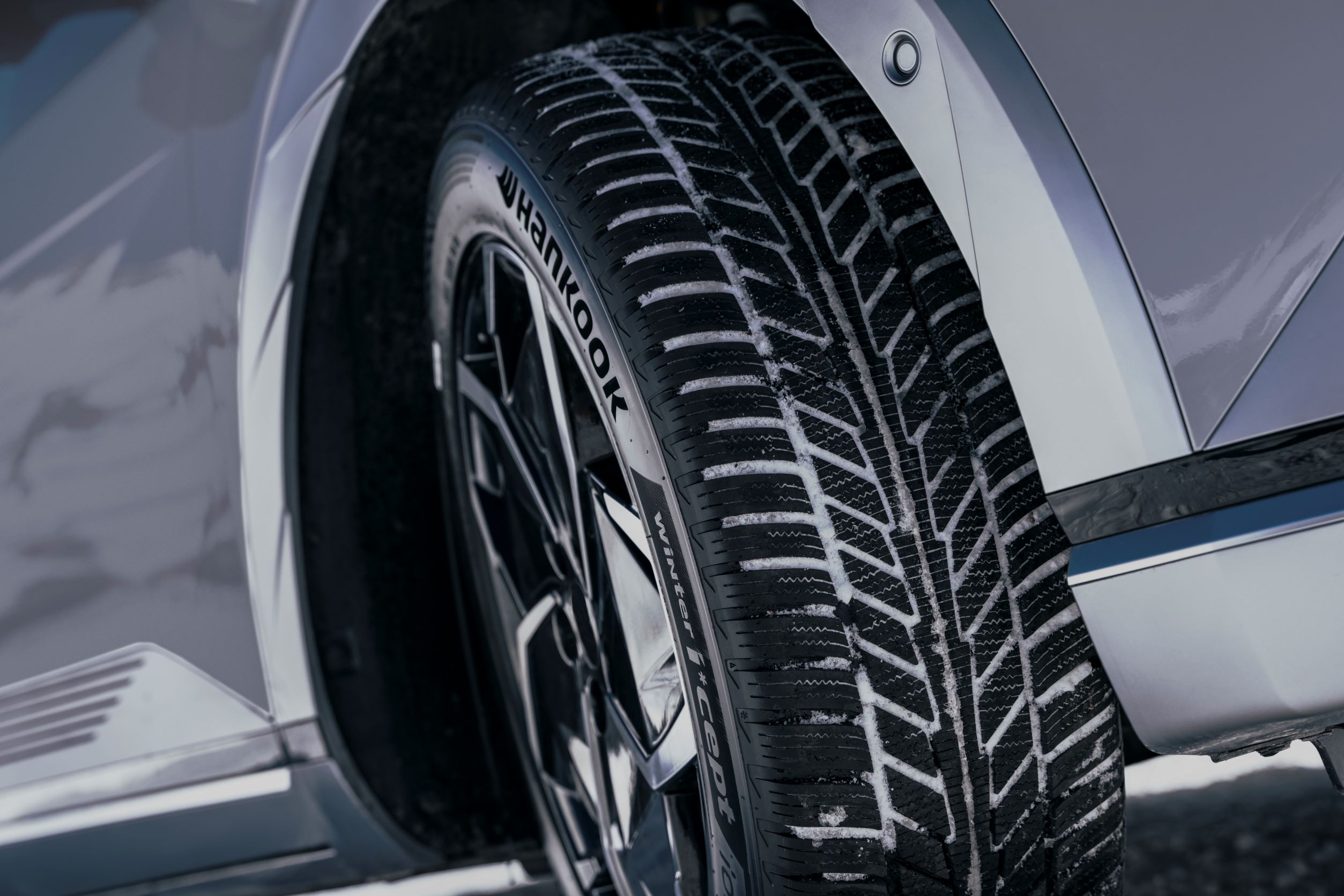 Hankook iON X winter tyre - detail