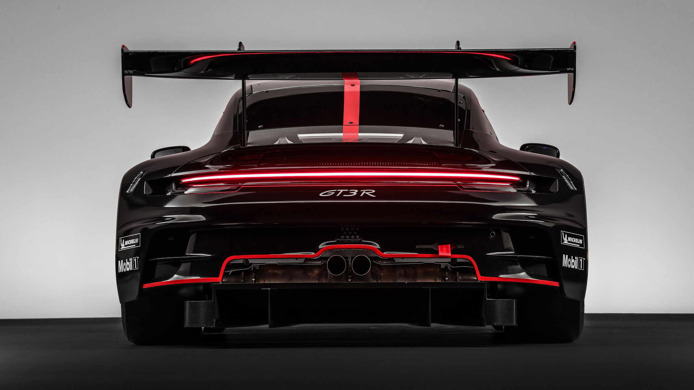 Porsche 911 GT3 R 992 – rear