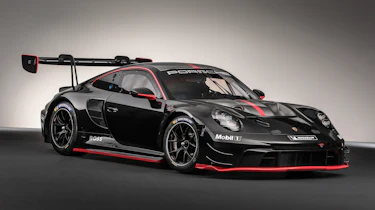 Porsche 911 GT3 R 992 – front quuarter