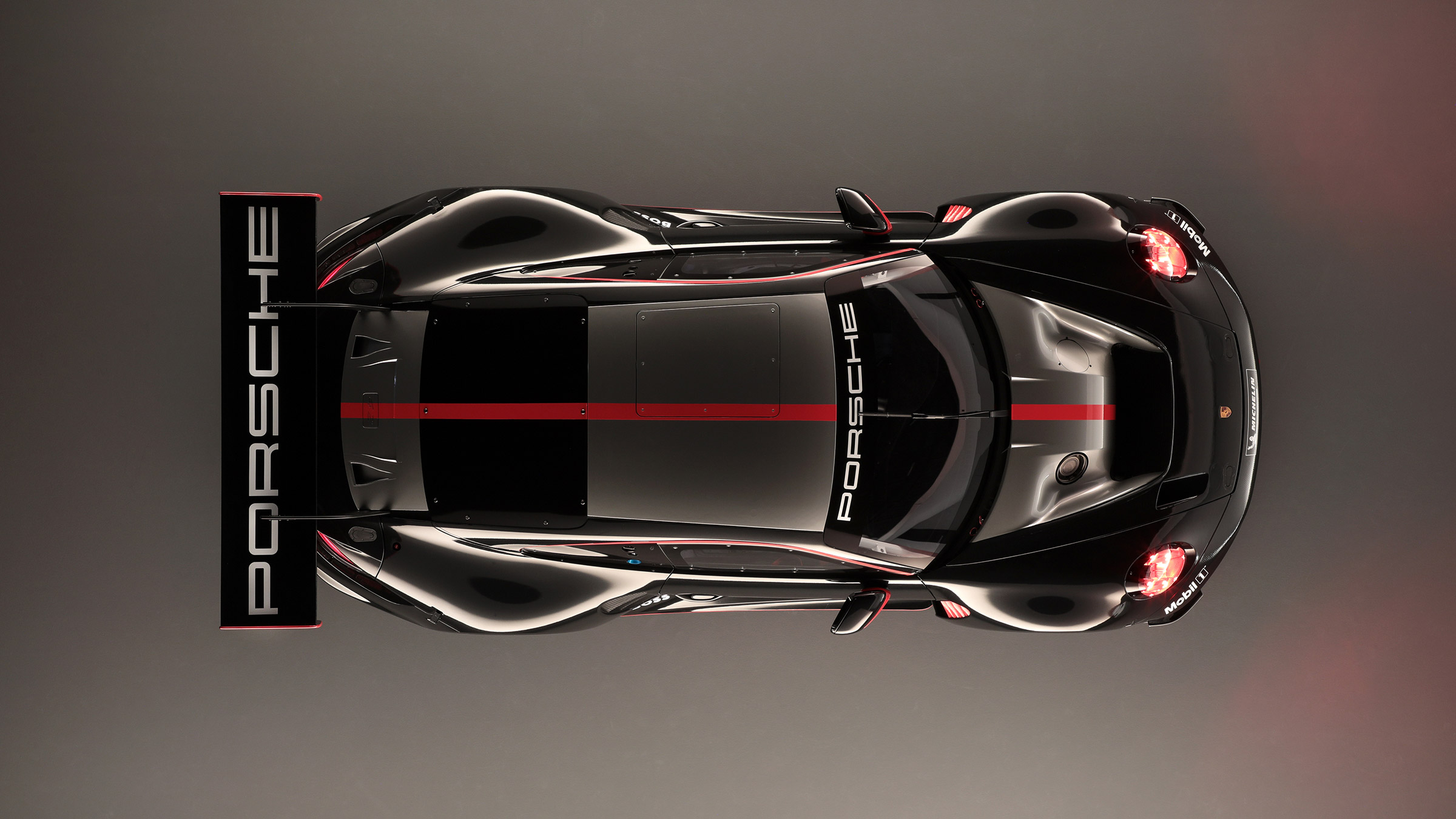 Porsche 911 GT3 R 992 – top