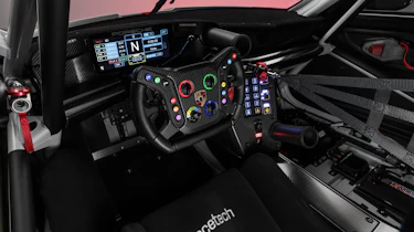 Porsche 911 GT3 R 992 – dash