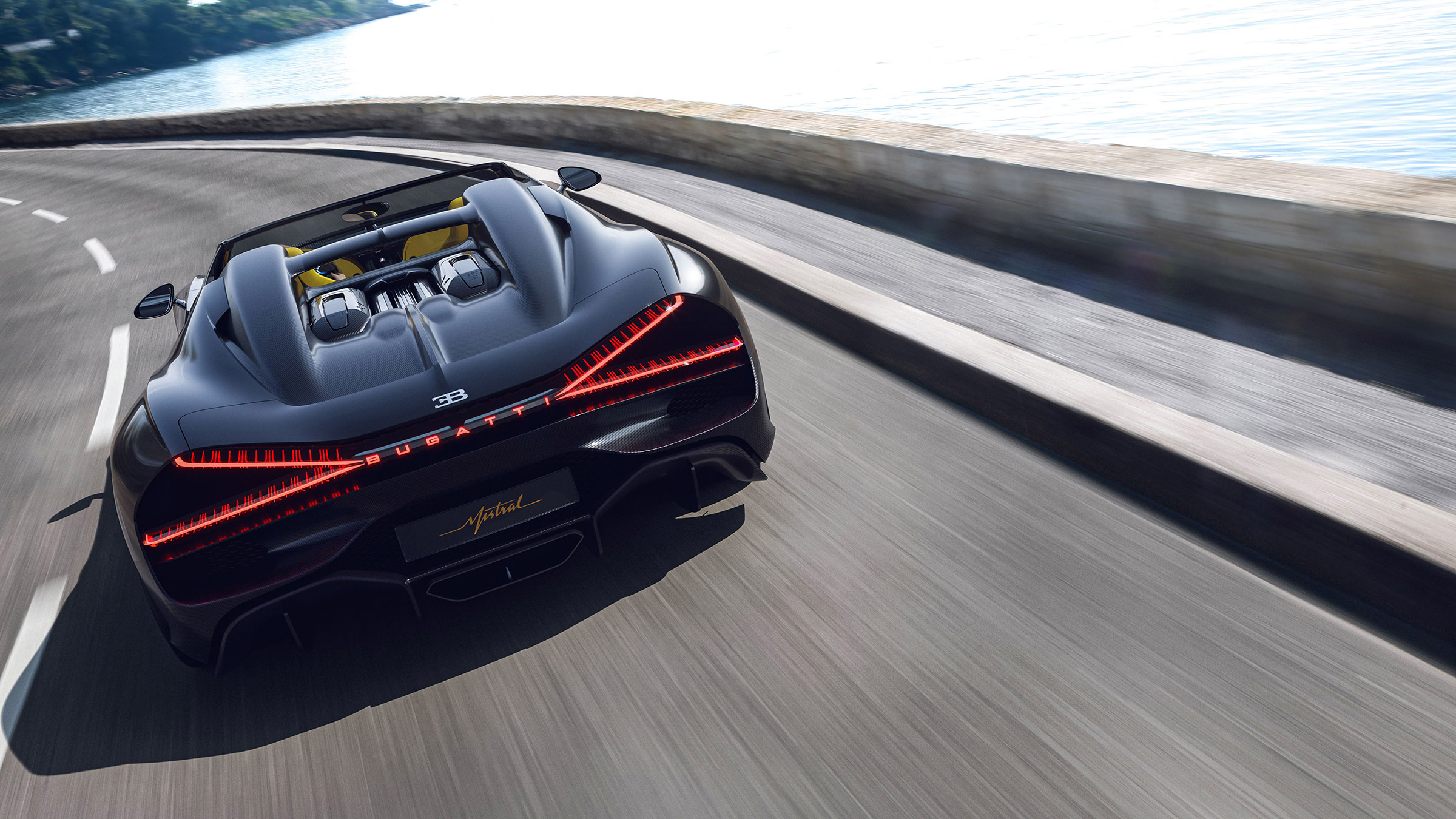 Bugatti Mistral – action – rear