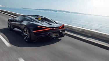 Bugatti Mistral – action – rear tracking