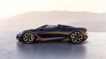 Bugatti Mistral – side