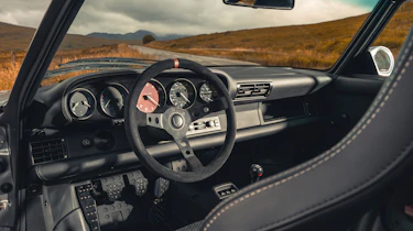 Paul Stephens Autoart Porsche 993R – seats