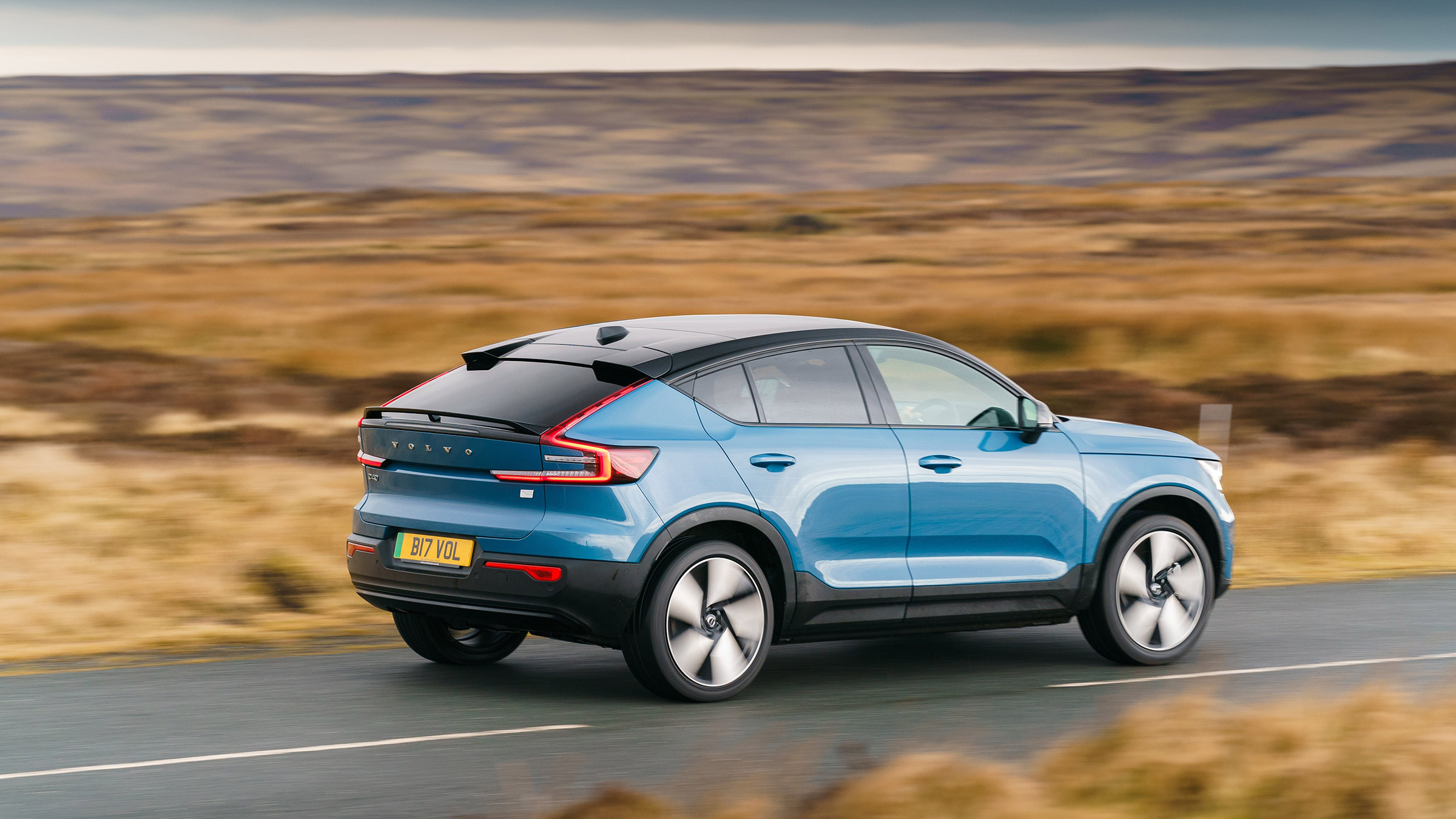 Volvo C40 recharge – rear pan