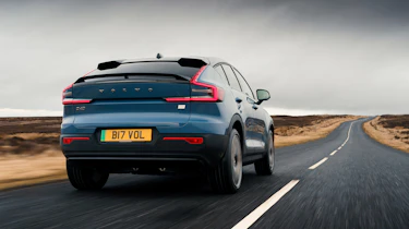 Volvo C40 recharge – rear tracking