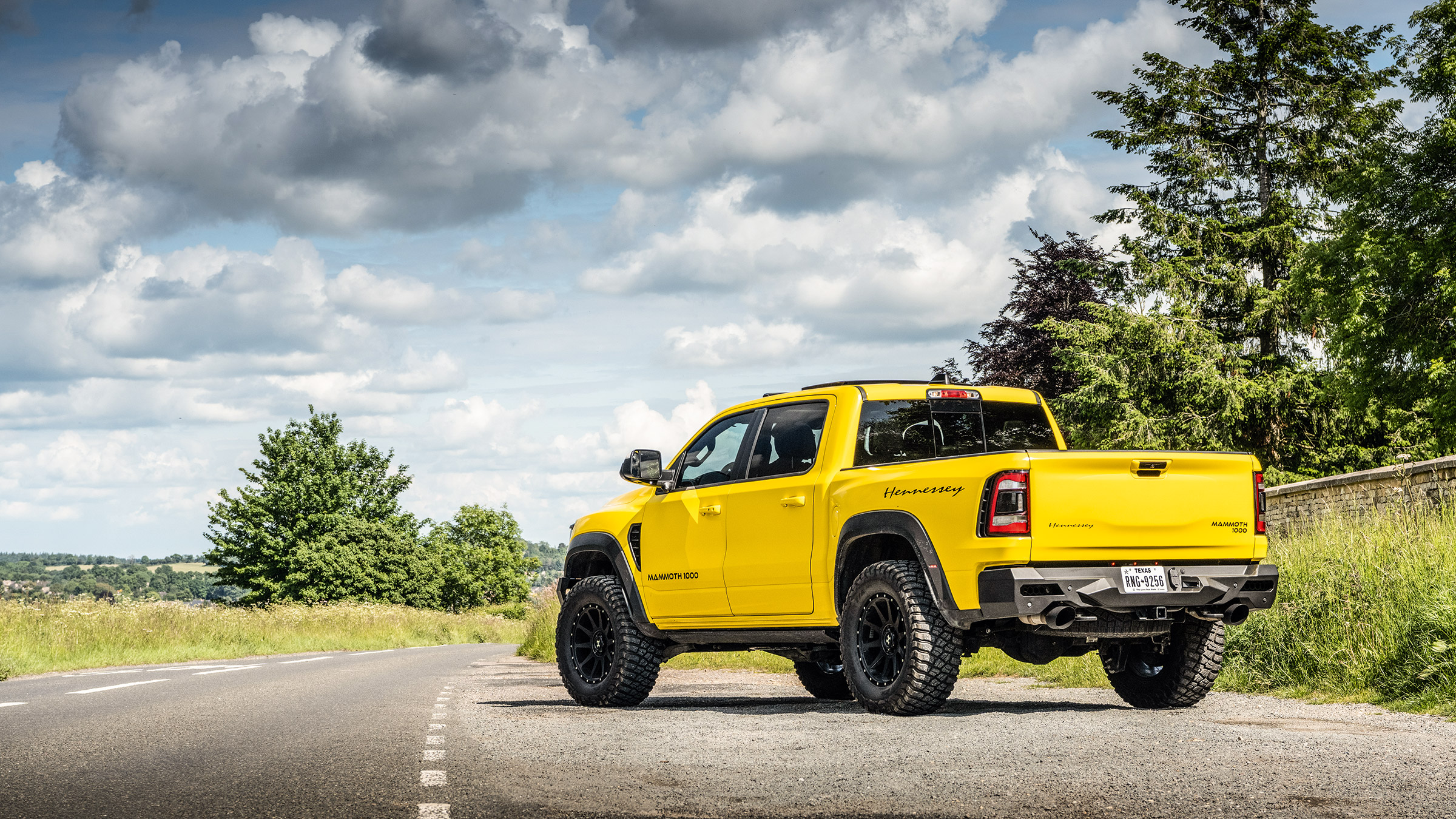 Hennessey Mammoth – rear