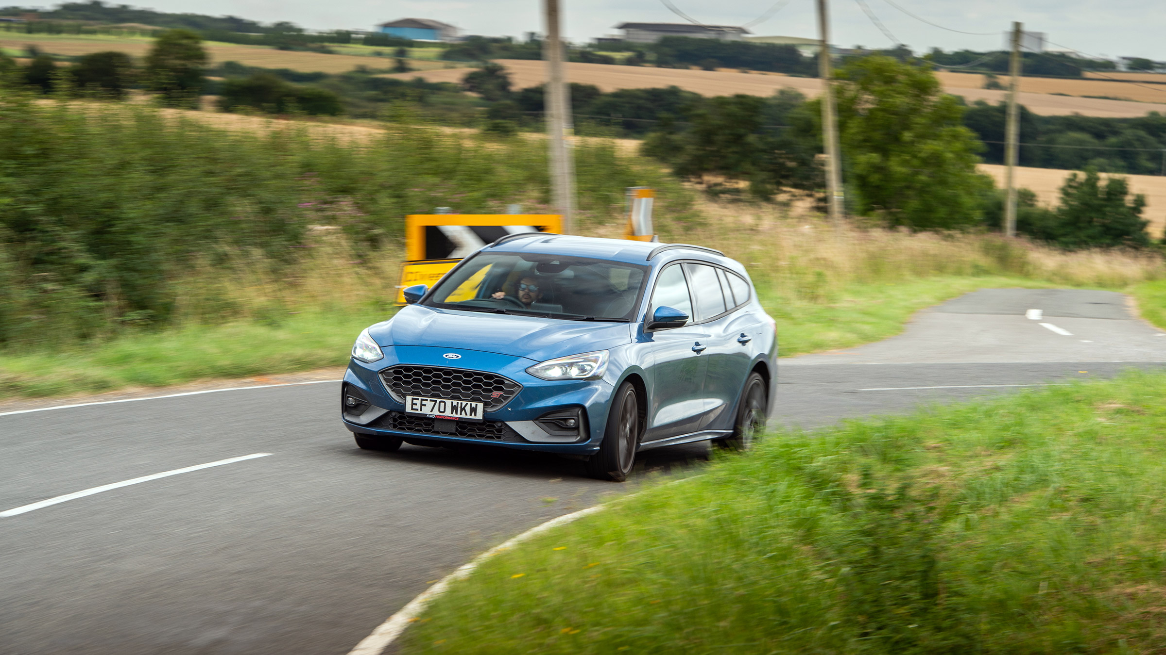 Ford Focus ST Estate FF – cornering