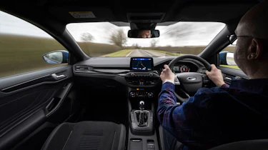 Ford Focus ST Estate FF – interior driving