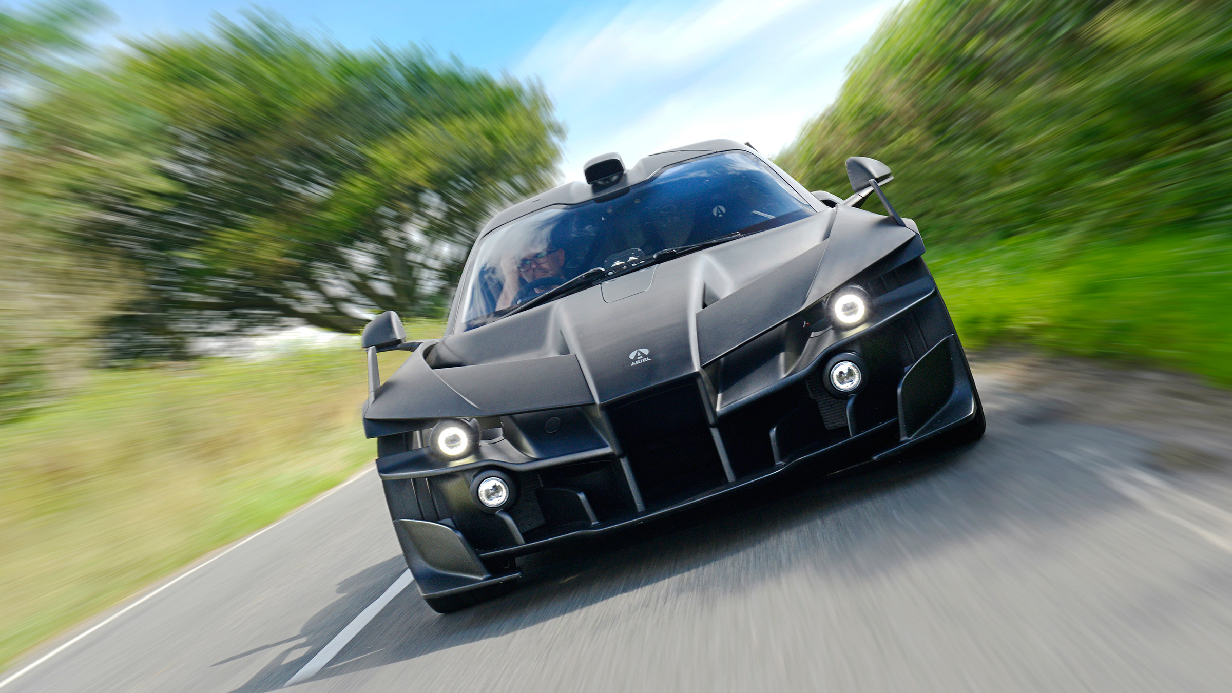Ariel Hipercar – front 