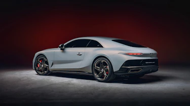 Bentley Mulliner Batur – rear q