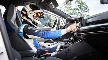 Golf R 20 – NRing cabin