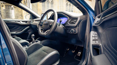 Ford Focus ST Estate FF – cabin