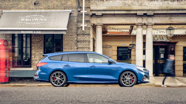 Ford Focus ST Estate FF – side