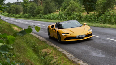Ferrari SF90 Spider