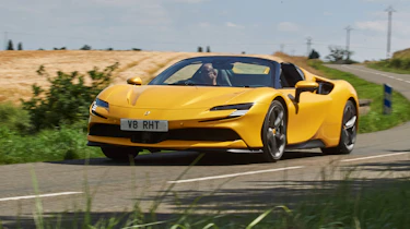 Ferrari SF90 Spider