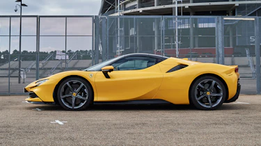 Ferrari SF90 Spider