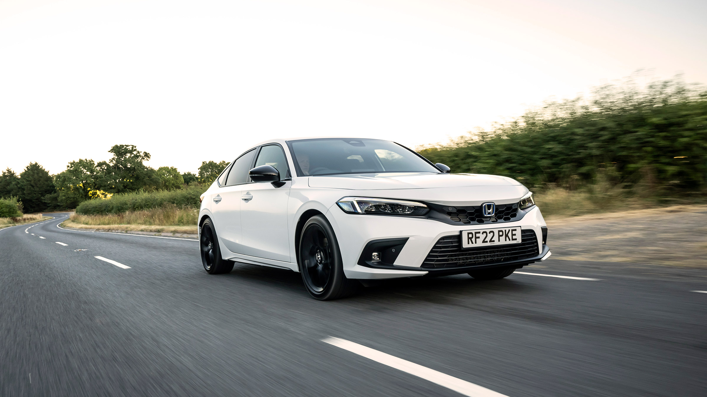 Honda Civic e:Hev – front tracking