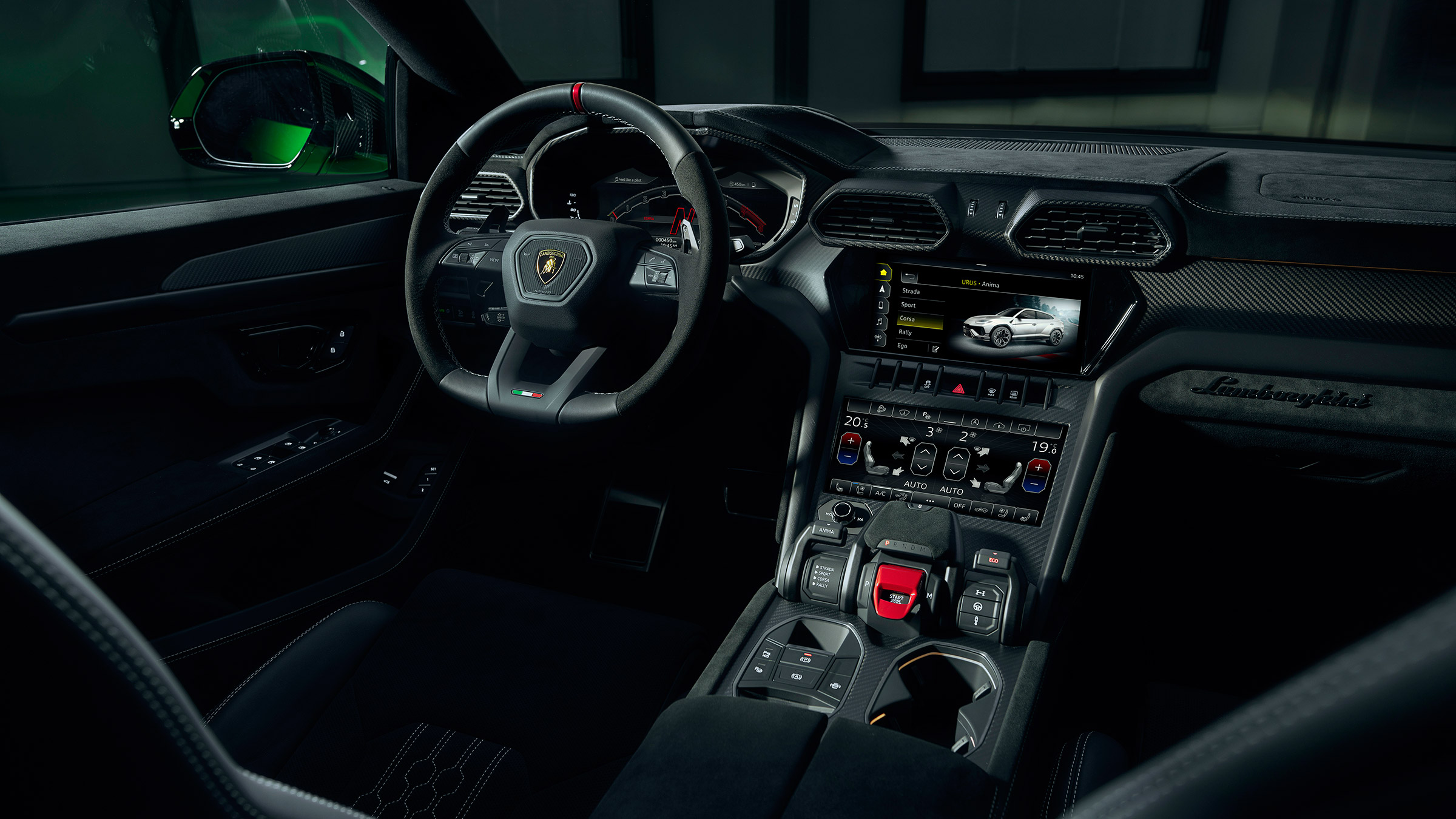Lamborghini Urus Performante – green interior