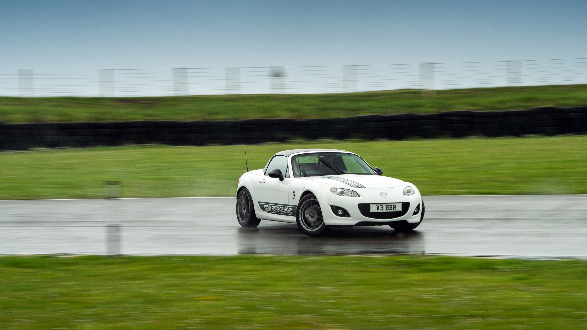 BBR MX-5 supercharged – cornering