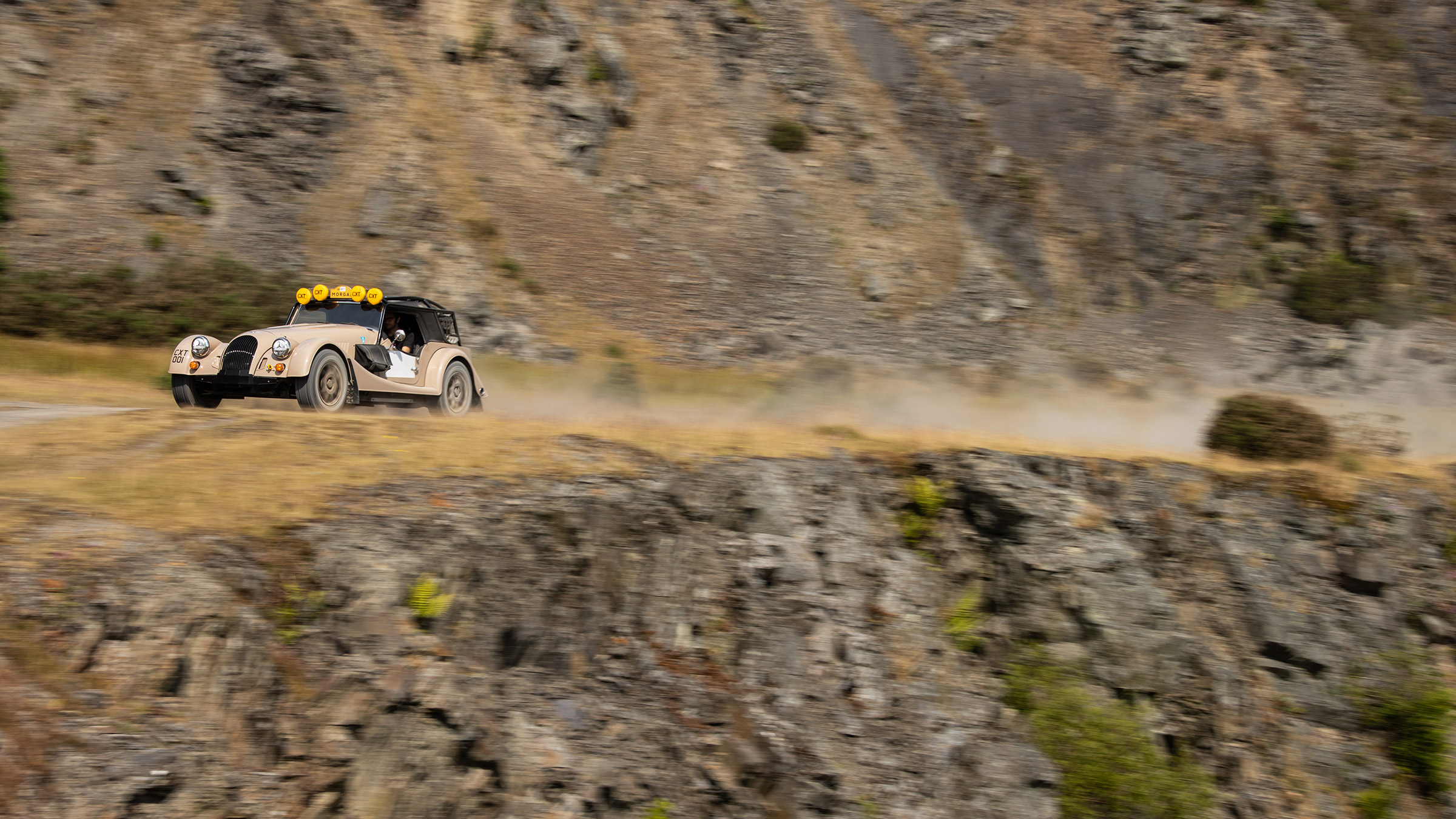 Morgan Plus Four CX-T – off-roads