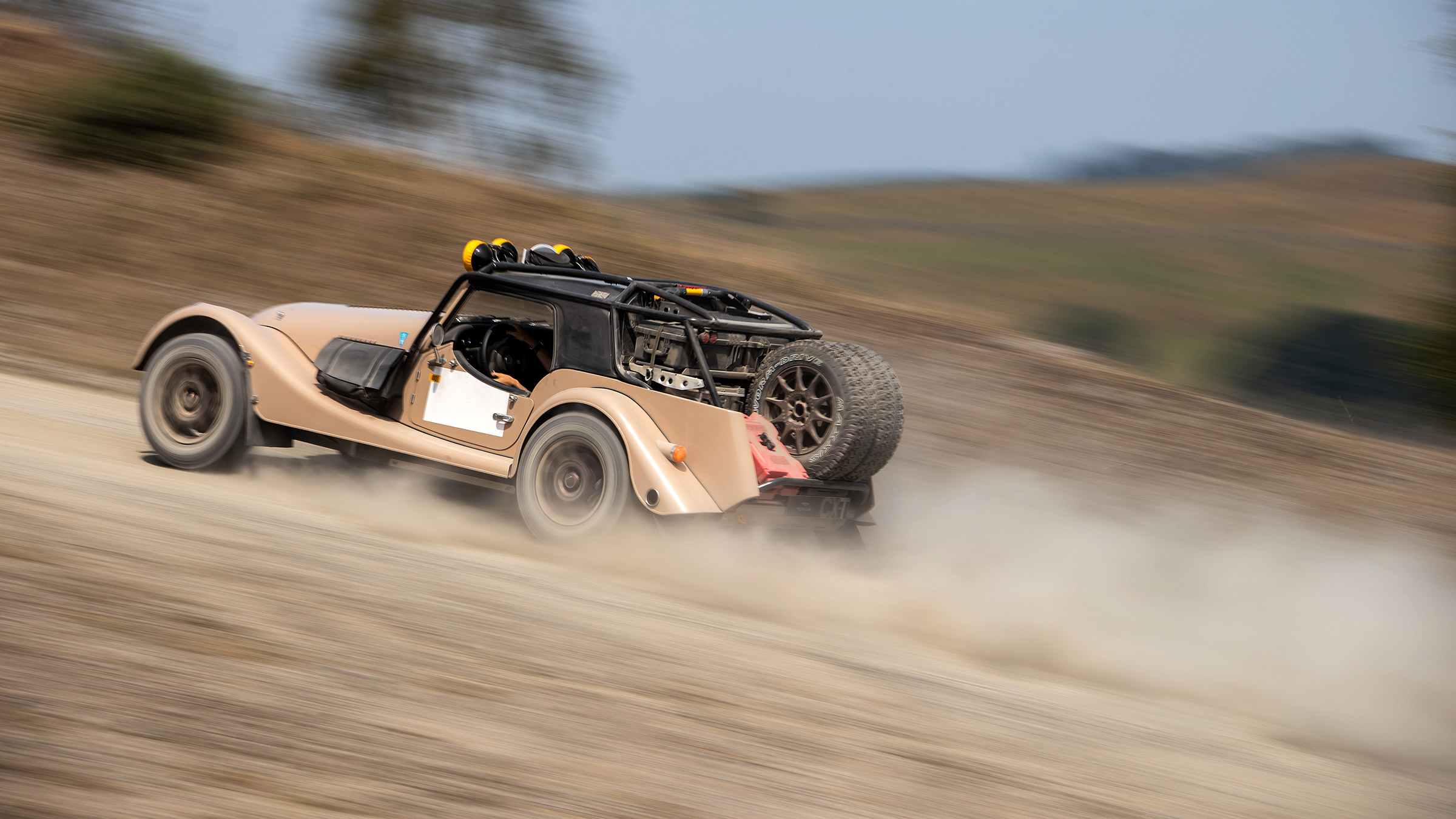 Morgan Plus Four CX-T – side pan