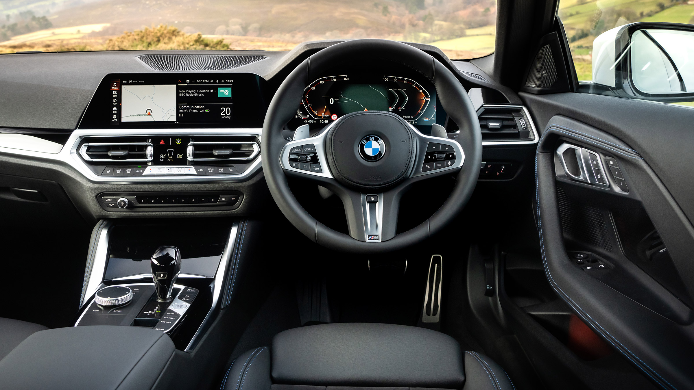 BMW 220i – interior