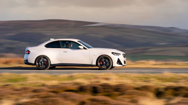 BMW 220i – side