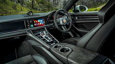 Porsche Panamera GTS – interior