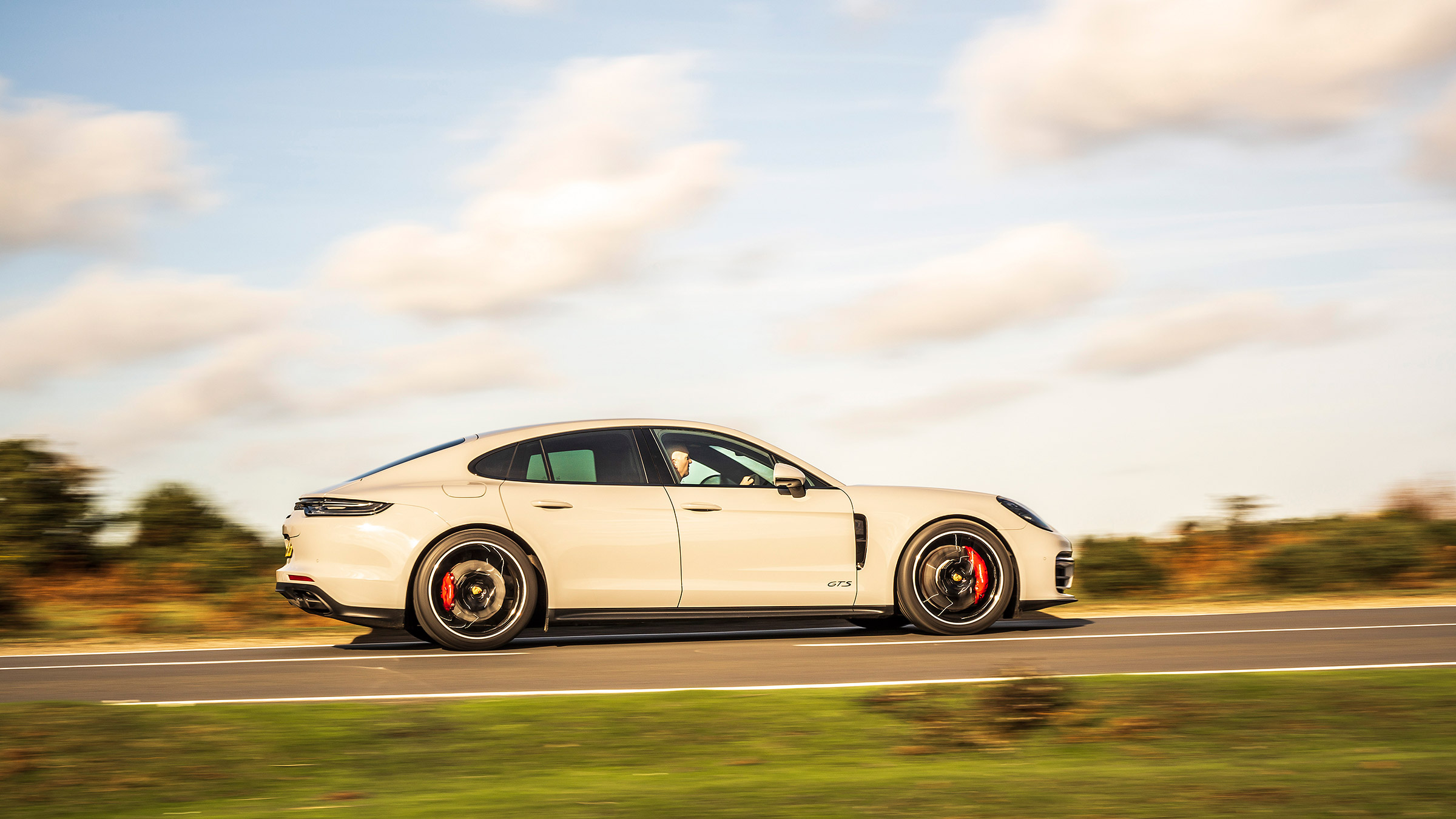 Porsche Panamera GTS – pan