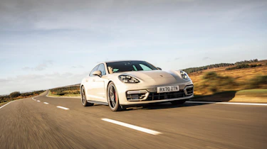 Porsche Panamera GTS – front tracking