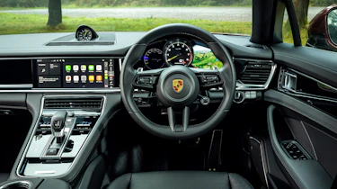Porsche Panamera GTS – steering wheel