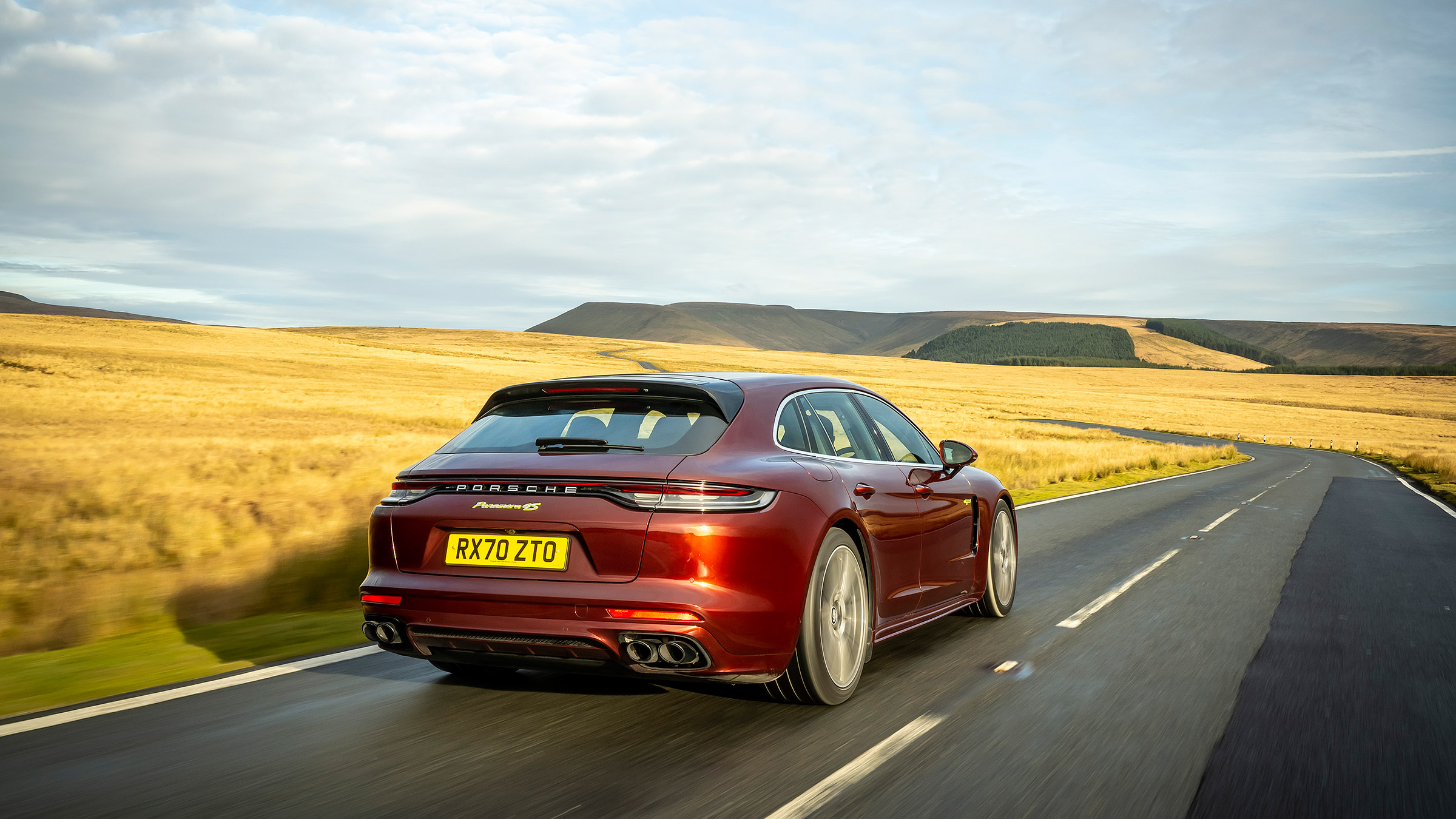 Porsche Panamera 4S e-hybrid – rear