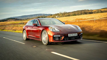 Porsche Panamera 4S e-hybrid – front tracking