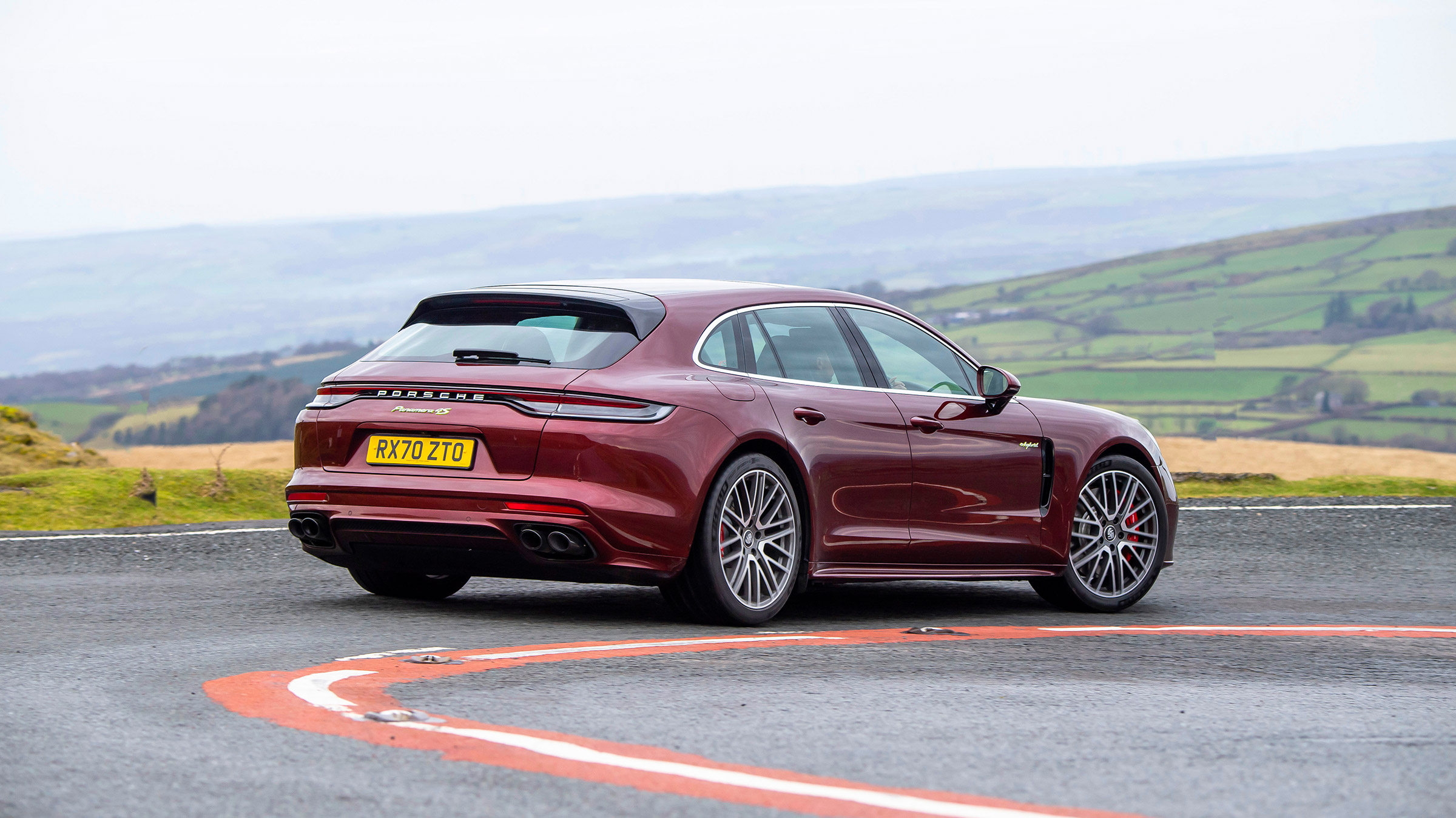 Porsche Panamera 4S e-hybrid – rear