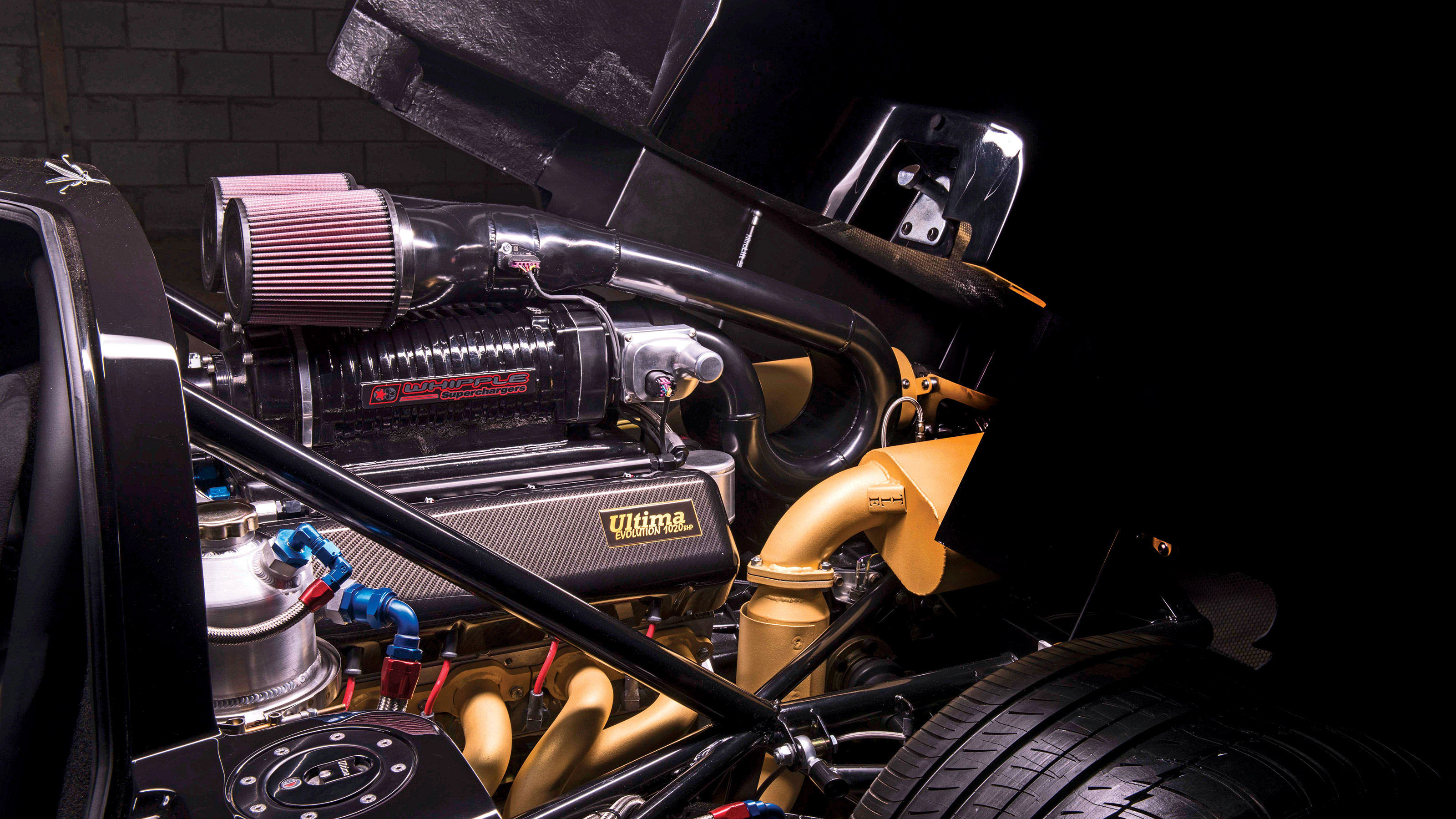 Ultima GTR640