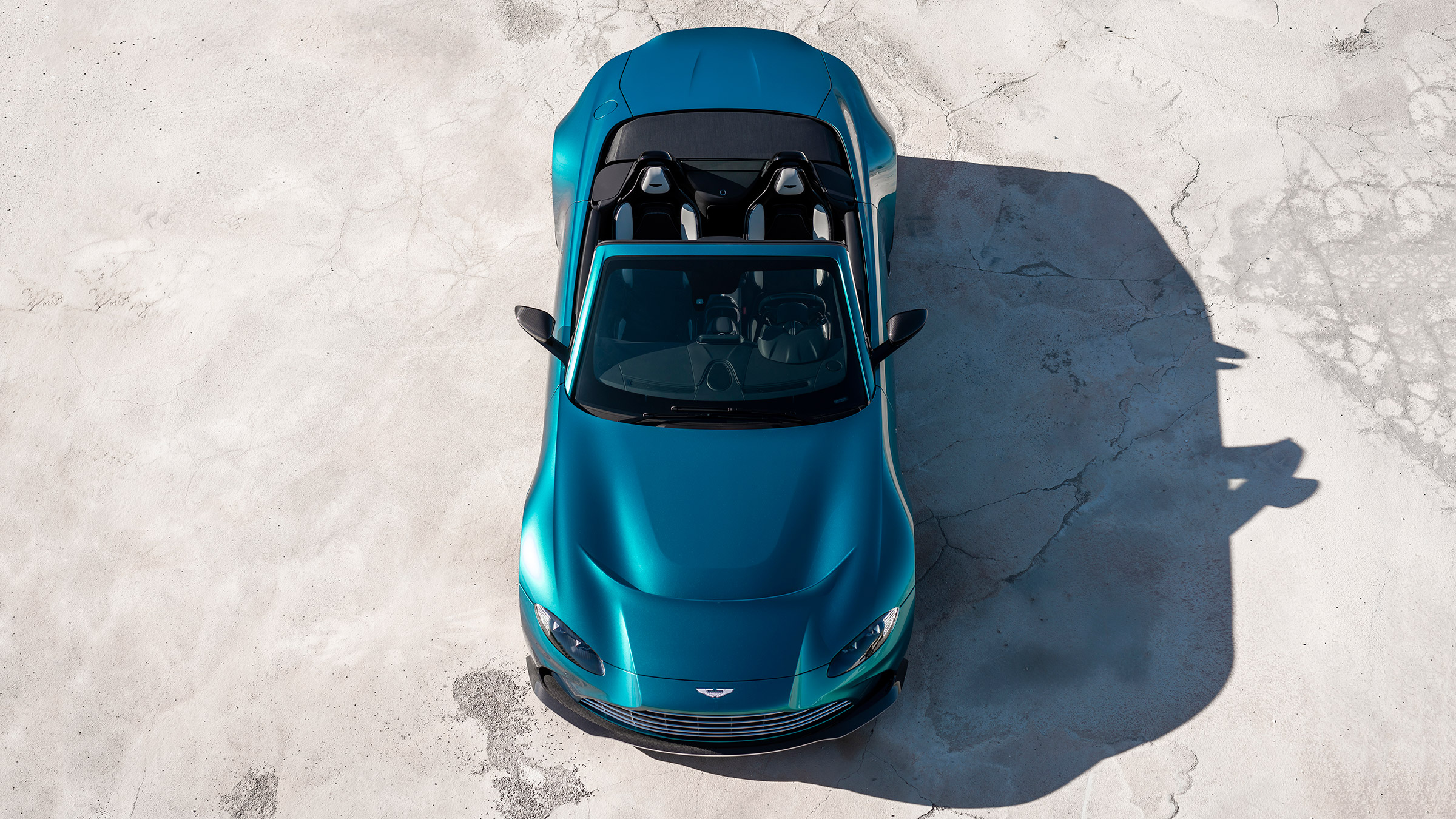 Aston Martin V12 Vantage Roadster – nose