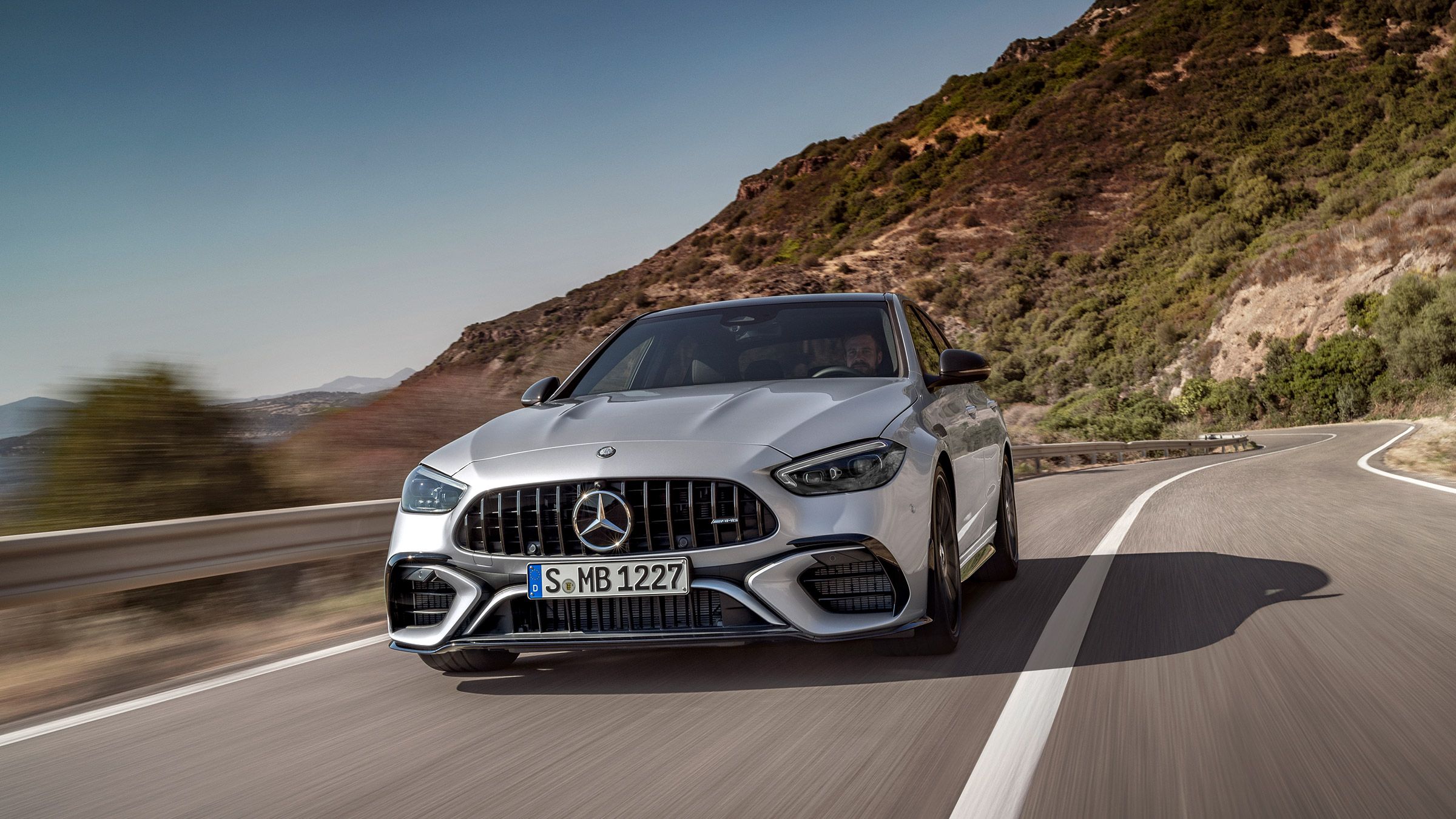 Mercedes-AMG C63 S E Performance – header