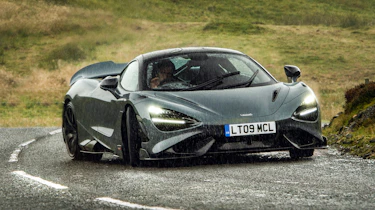 McLaren 765LT – front slide