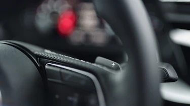 Audi S3 2022 – yellow paddle
