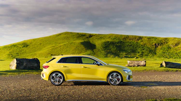 Audi S3 2022 – yellow profile